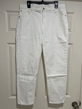 Gap Girlfriend Mid Rise White Jeans